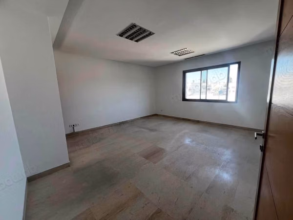 Ariana Center – Office 2H6 for rent