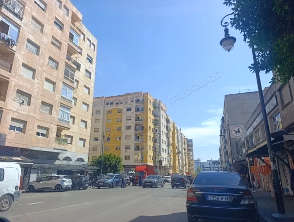 Commercial space for sale in Mesnana. Total area 63 m². Secured 24/7
