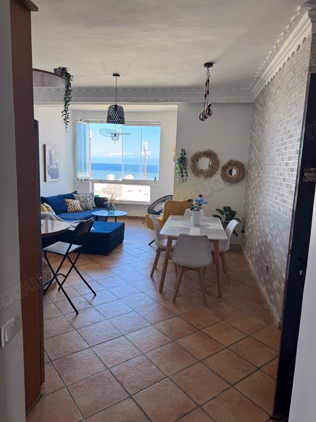Bel appartement en location à Dar Bouazza. 3 pièces. Meublé