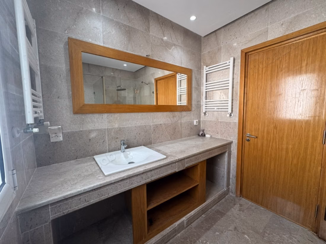Villa S4 furnished or empty with pool and garden