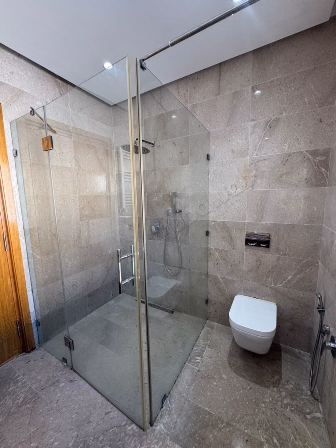 Villa S4 furnished or empty with pool and garden