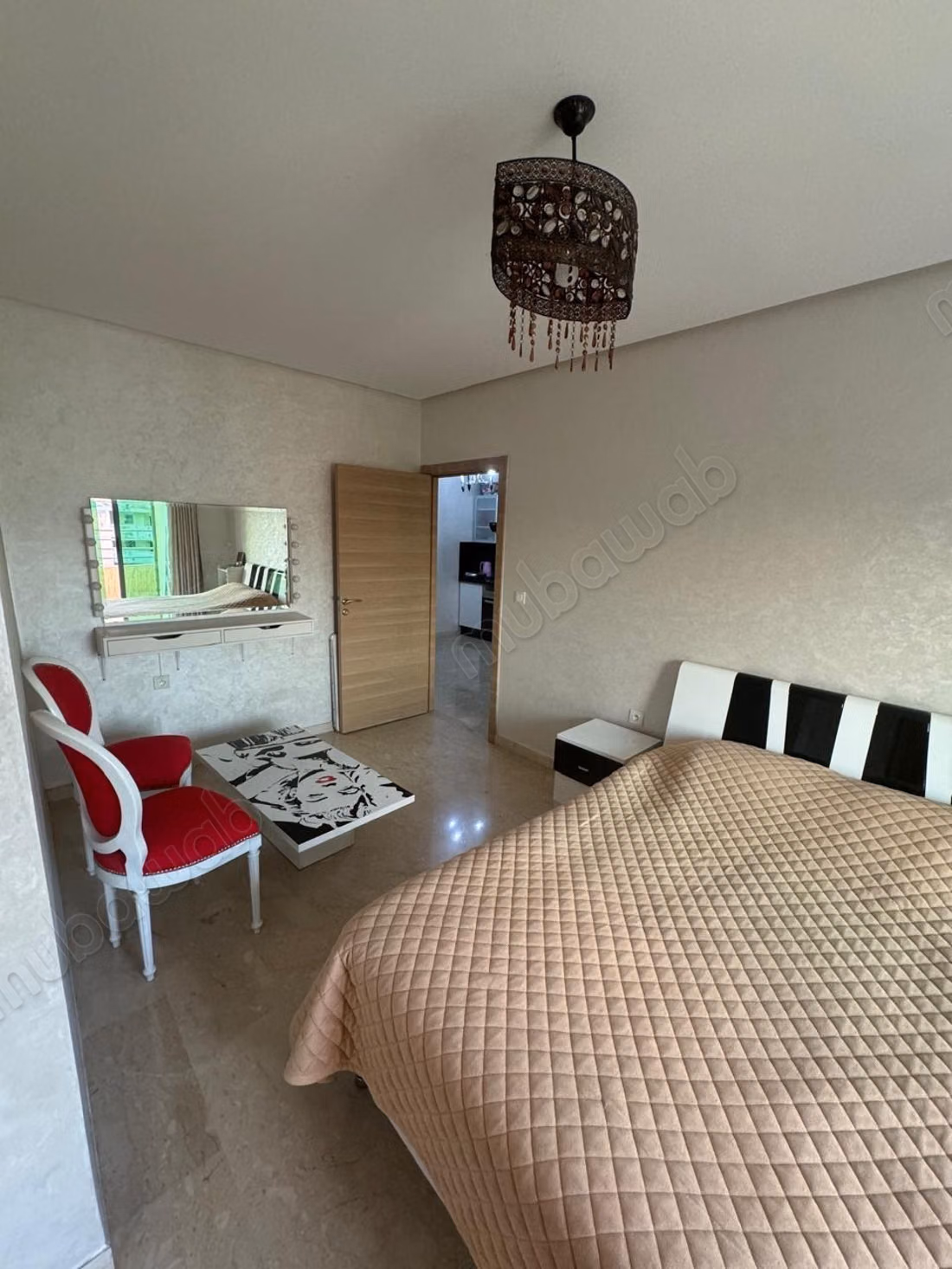 Bel appartement en location à Belvédère. 1 chambre. Bien meublé