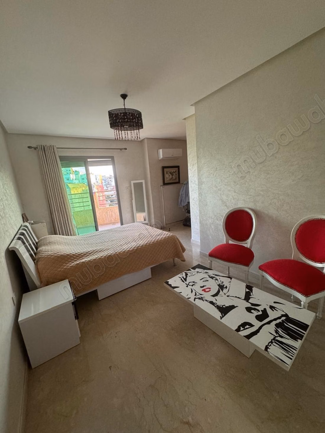 Bel appartement en location à Belvédère. 1 chambre. Bien meublé