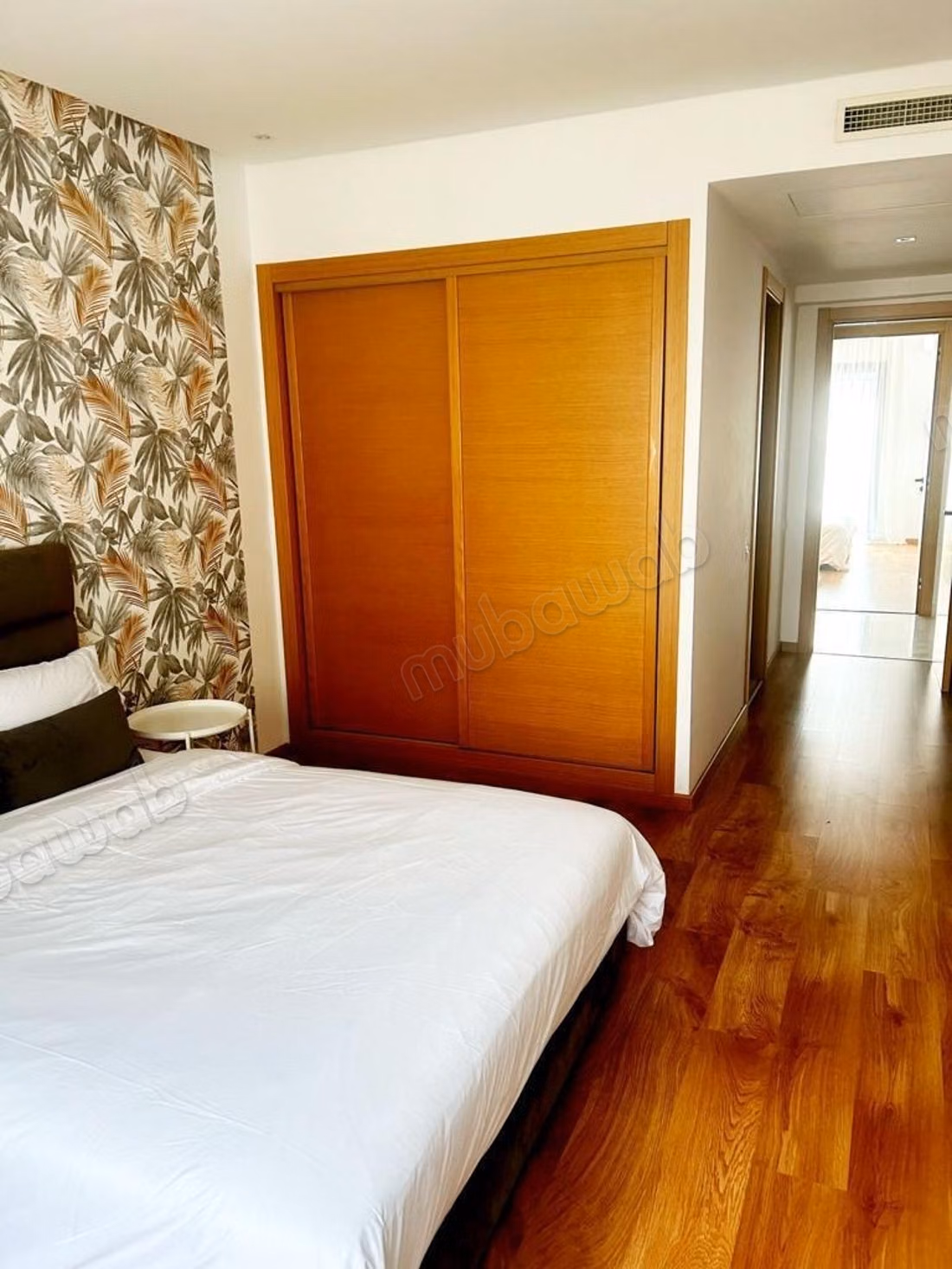 Appartement te huur in Palmier. 2 aangename kamers. Satellietschotel, beveiligde residentie