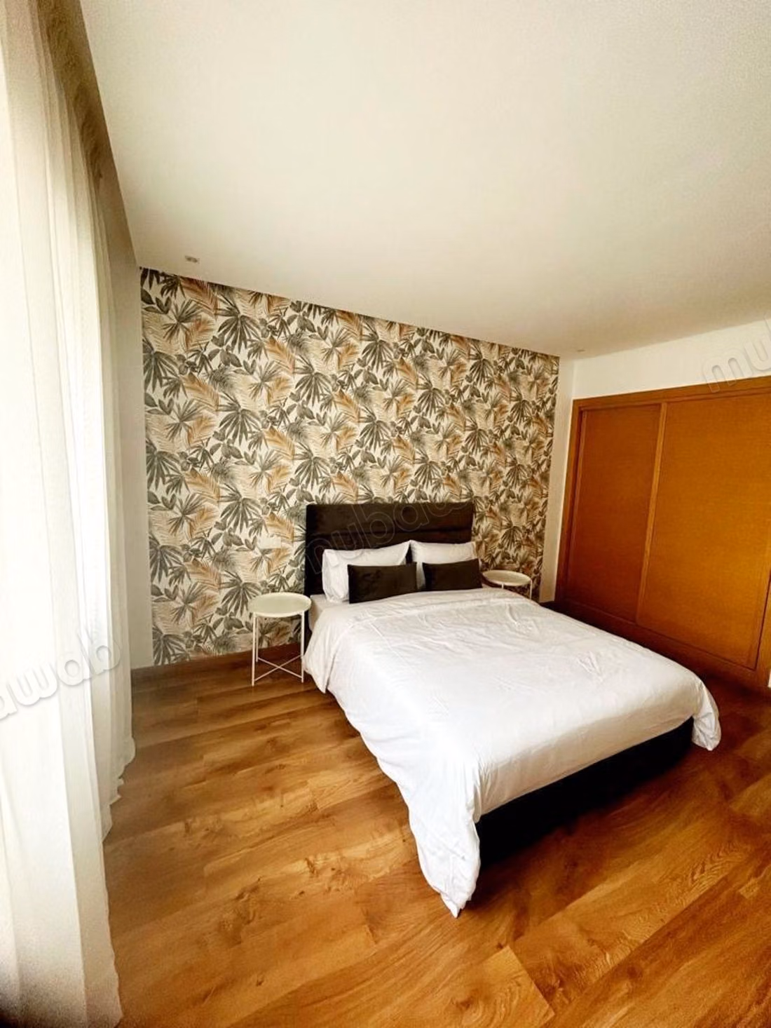 Appartement te huur in Palmier. 2 aangename kamers. Satellietschotel, beveiligde residentie