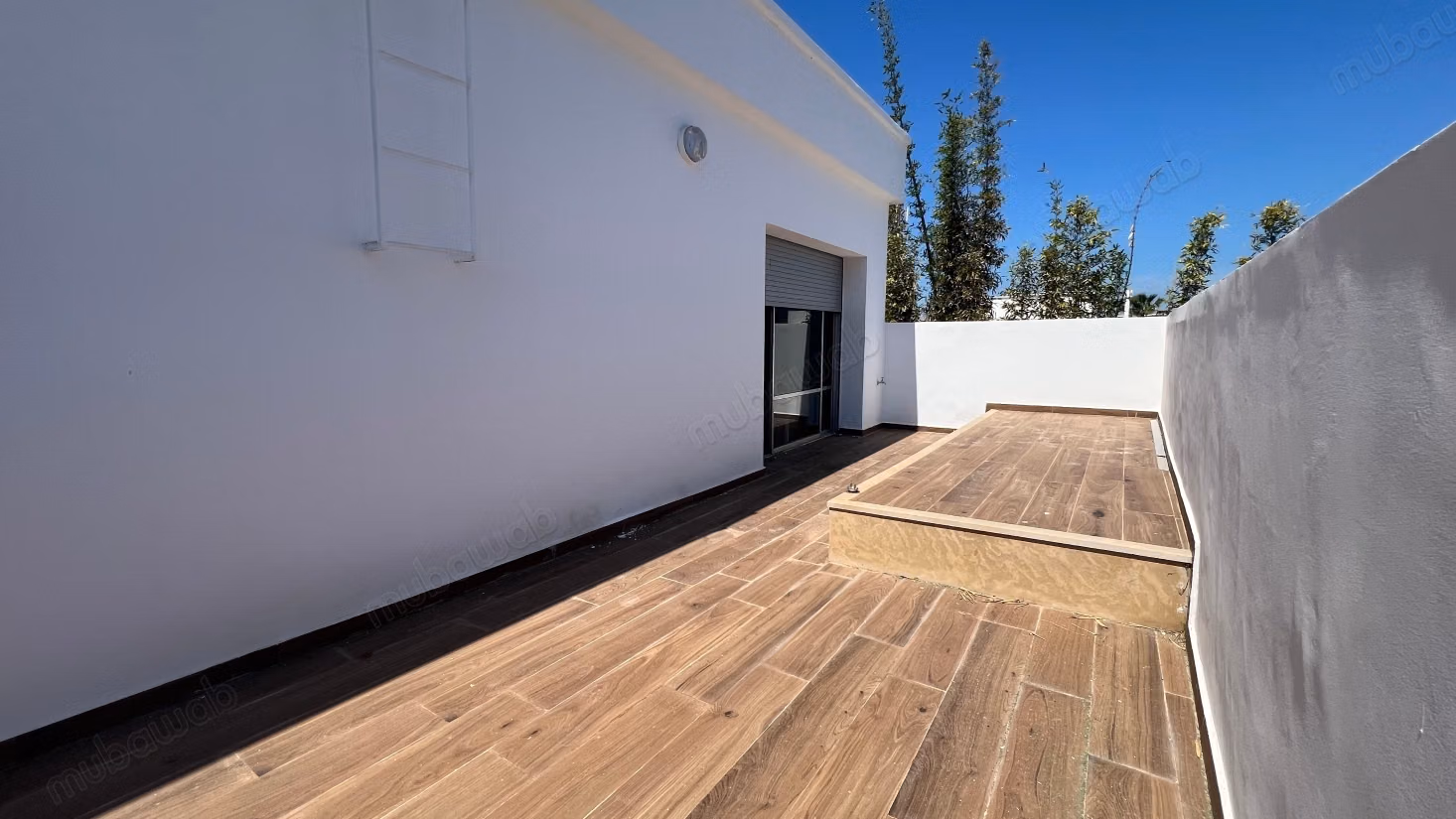Luxurious villa for rent in Les Orangers. 8 large rooms. Double glazed windows and central heating
