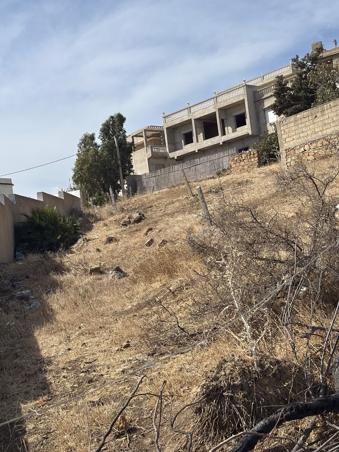 Terrain 1 lot Villa de 273m2 avec vue sur mer R3