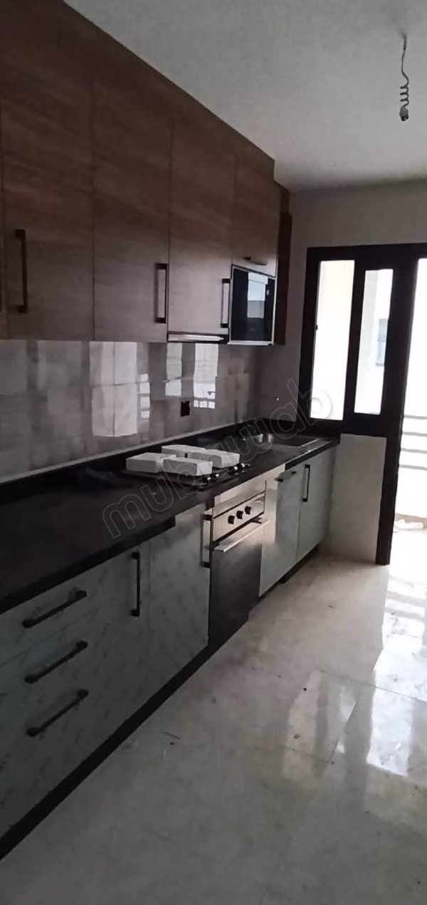 Prachtig appartement te huur in Marjane. 2 slaapkamers. Goed uitgeruste keuken