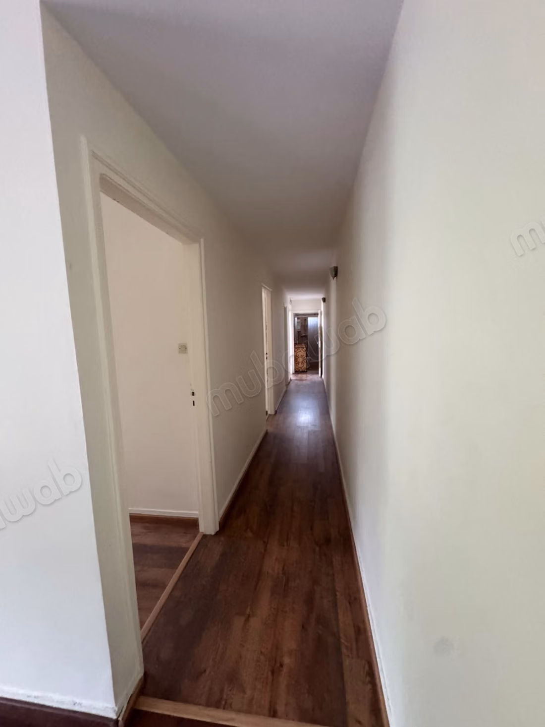 Lege villa te huur - 2 slaapkamers met tuin