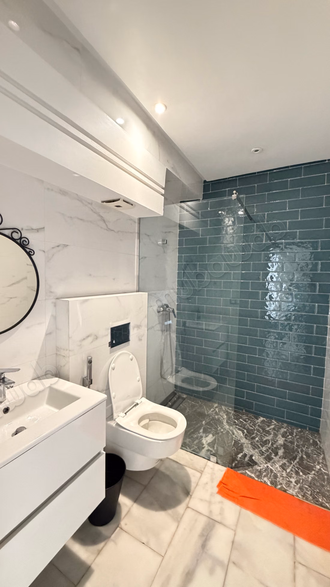 Apartment for rent in Hermitage. 2 beautiful bedrooms. With elevator and terrace