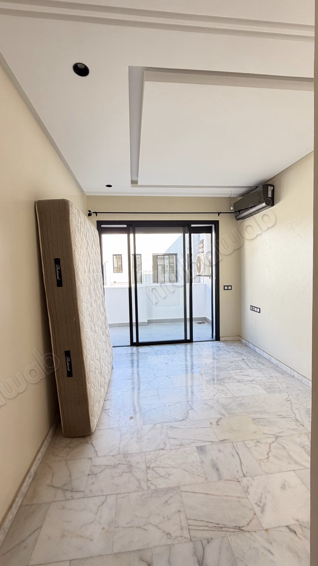 Apartment for rent in Hermitage. 2 beautiful bedrooms. With elevator and terrace
