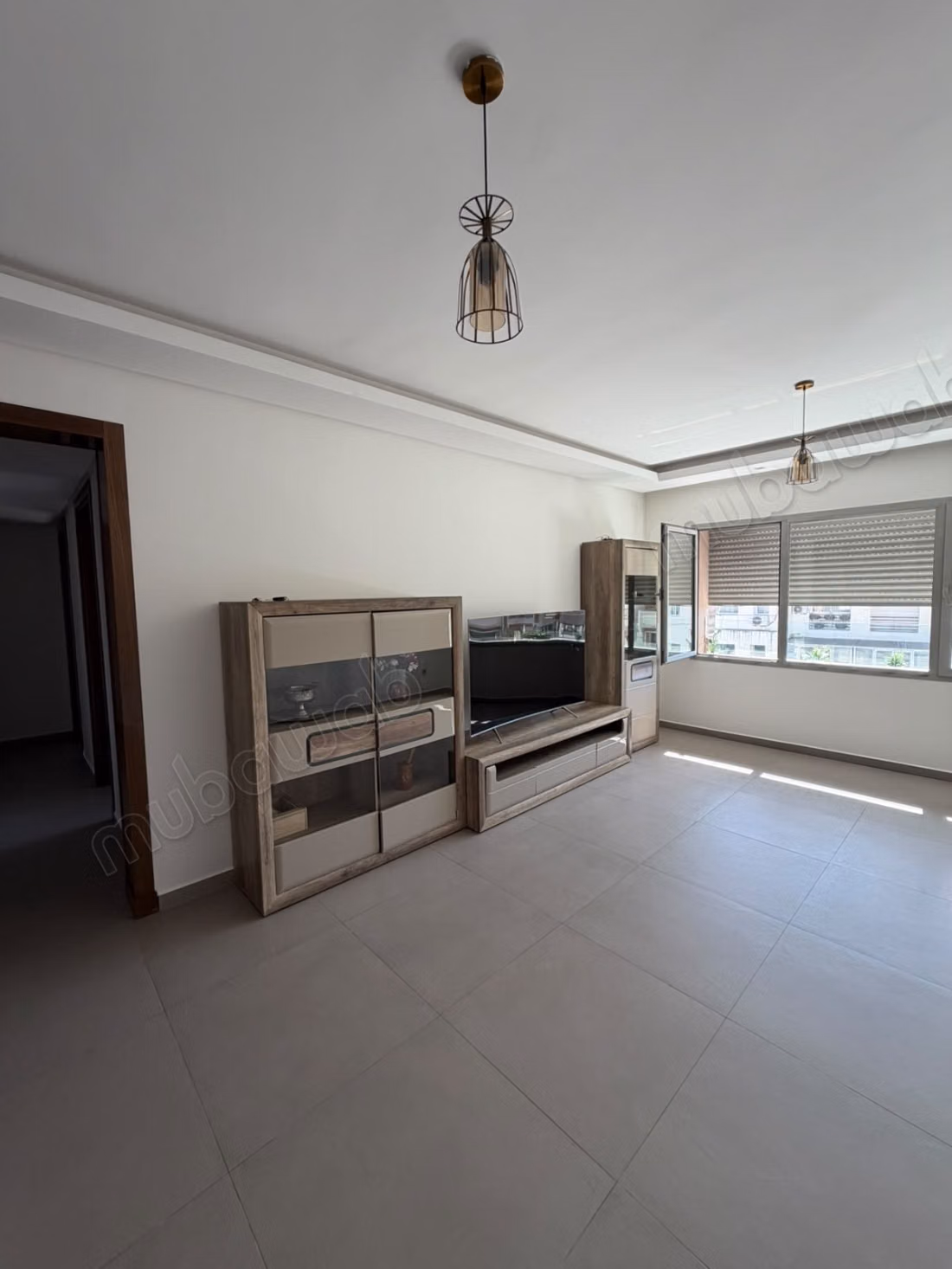 Appartement semi meublé à louer –bd Ghandi
