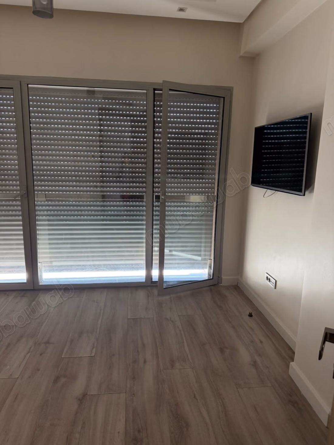 Appartement semi meublé à louer –bd Ghandi