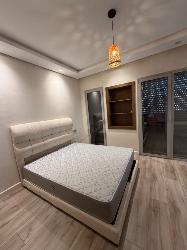Appartement semi meublé à louer –bd Ghandi
