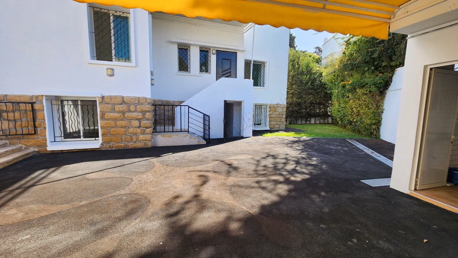 Single-storey villa for rent for professional use – Hassan neighborhood
