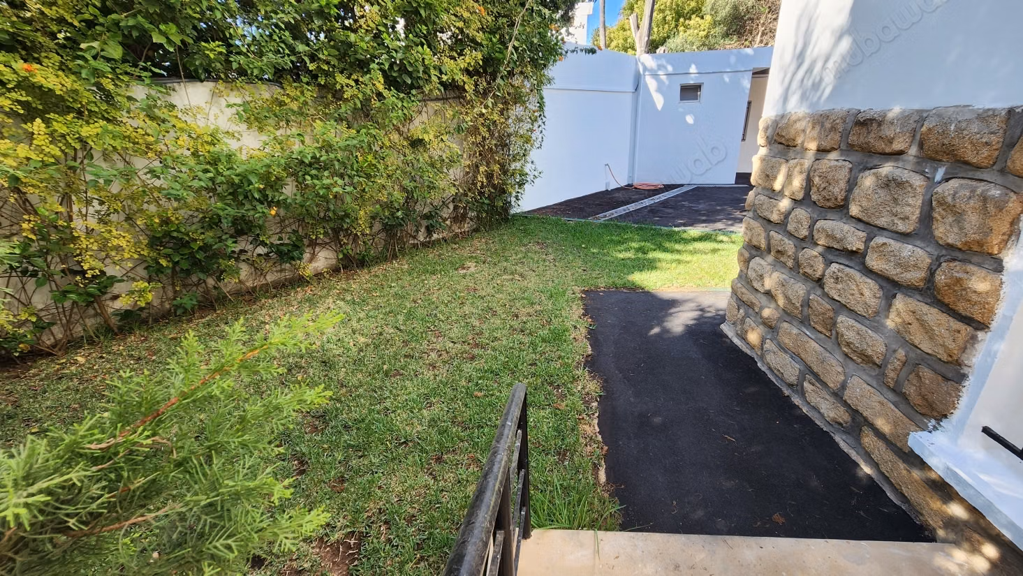 Single-storey villa for rent for professional use – Hassan neighborhood