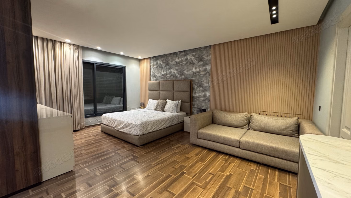 Magnifica villa a schiera nella città verde da cogliere