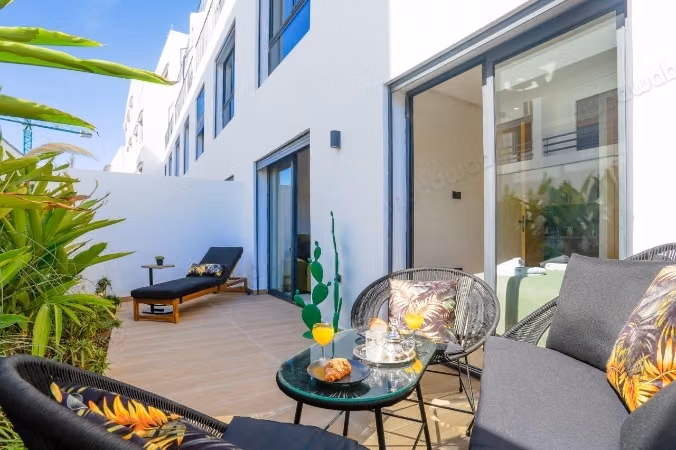 Location d'un appartement à Gauthier. Superficie 54 m². Meublé