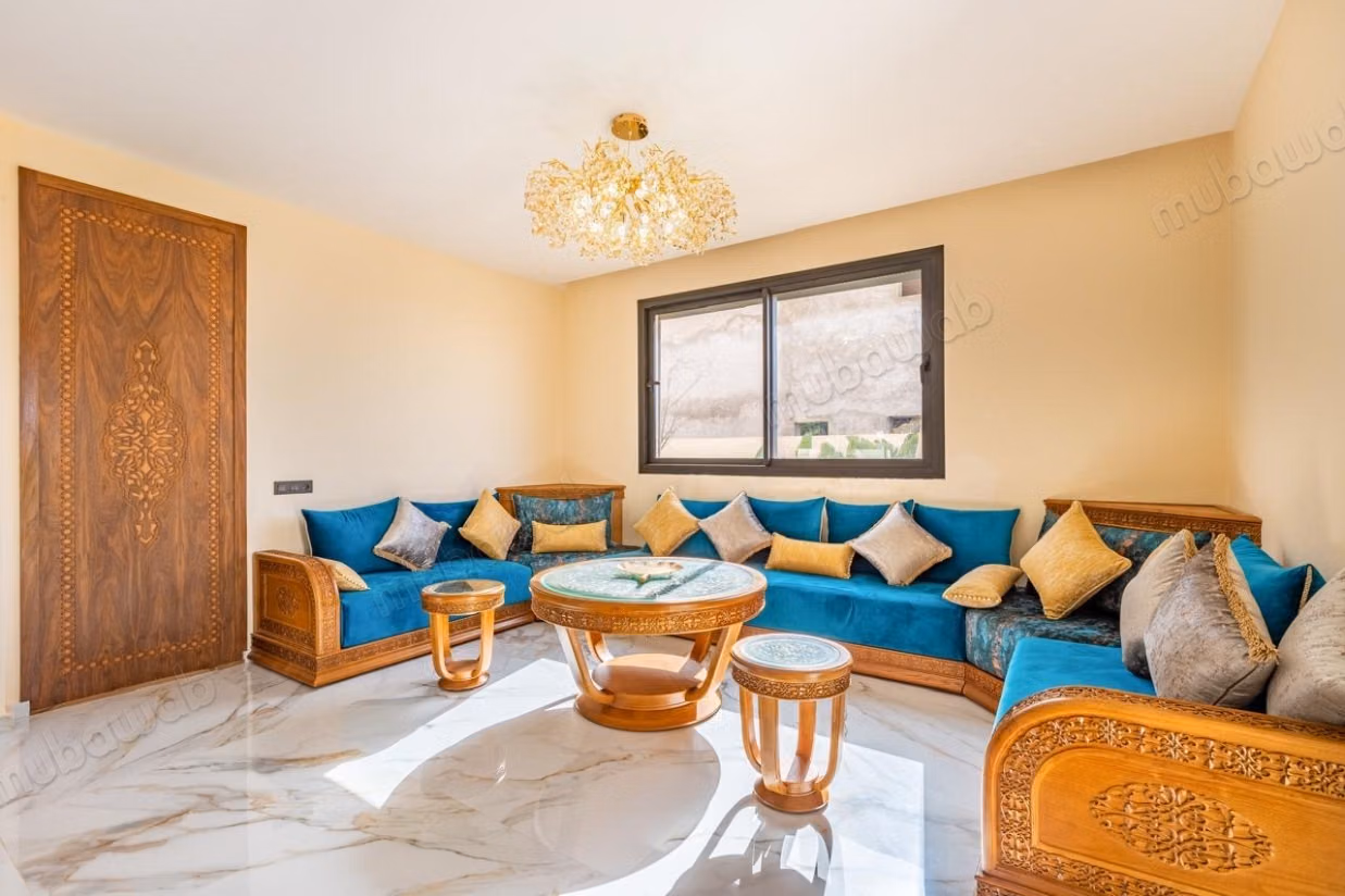 Somptueuse villa à louer à Route de l'Ourika. 4 chambres. Bien meublé