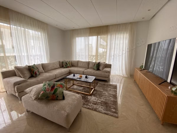 Appartement en étage élevé – Cadre de vie privilégié