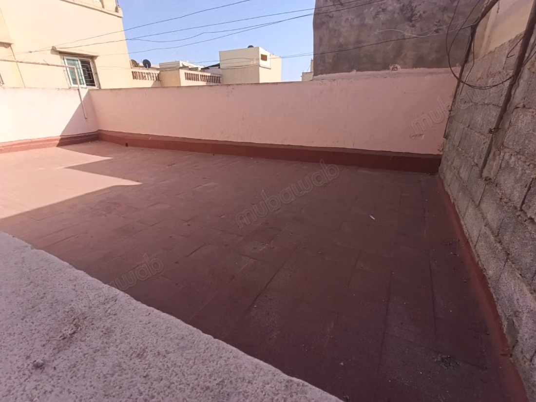 Vind uw huis te koop in Hay Ach chbanat. Totale oppervlakte 150 m²