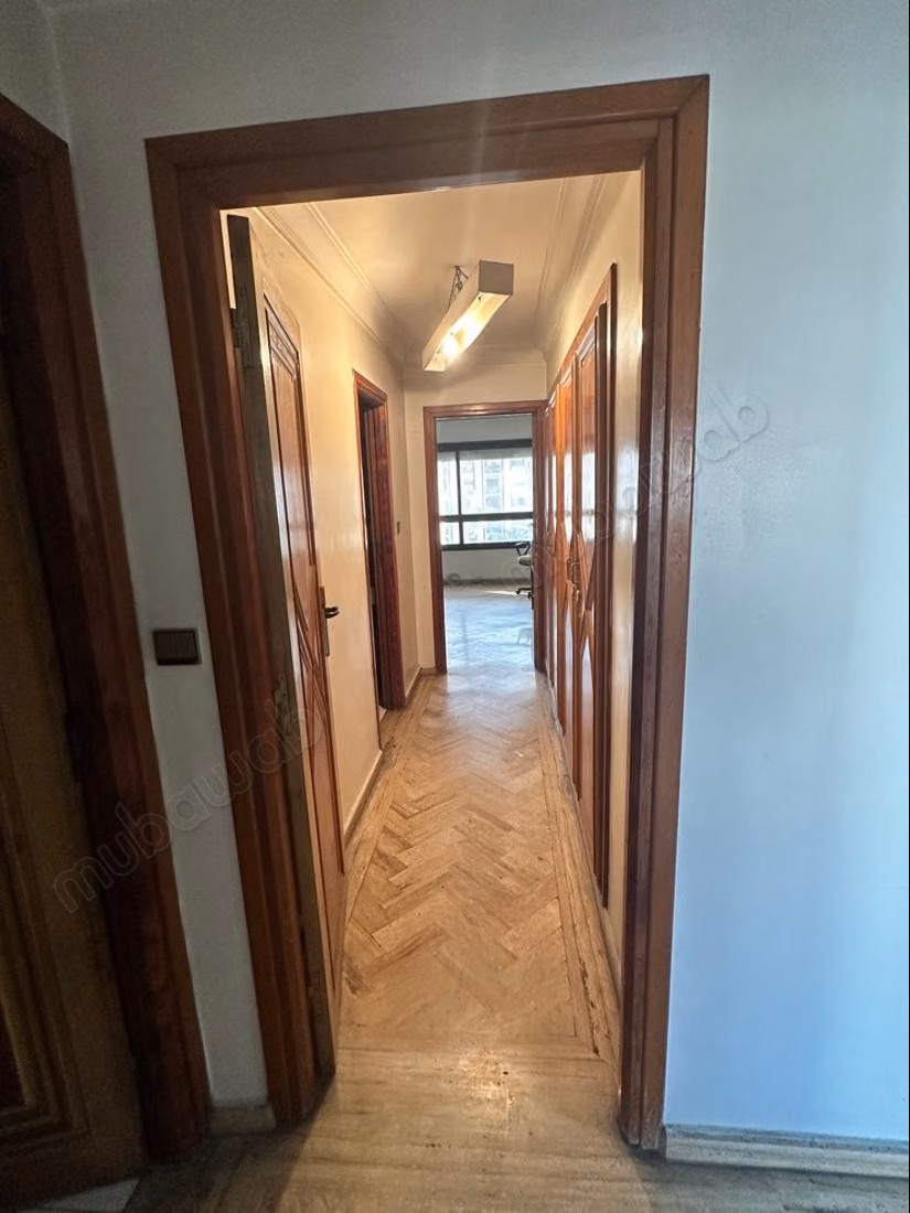 180m2 Kantoor te Huur Dubbele Gevel
