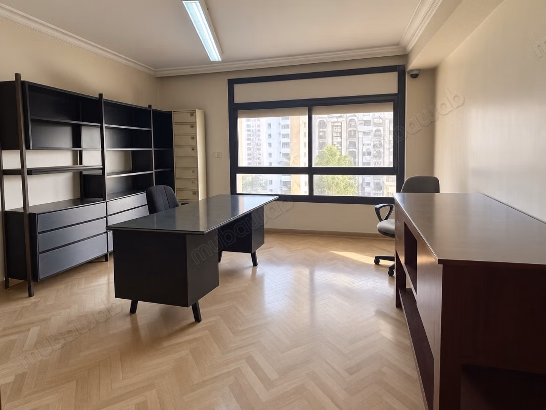 180m2 Kantoor te Huur Dubbele Gevel