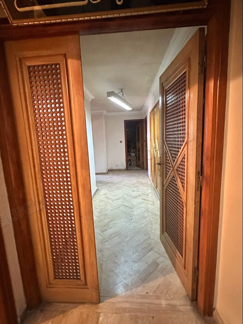 180m2 Kantoor te Huur Dubbele Gevel