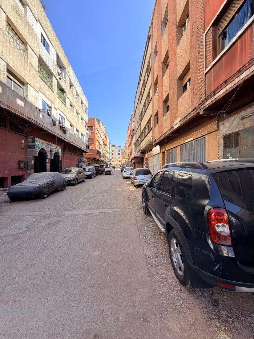 Spazio commerciale 54 m² Hay El Falah Casa