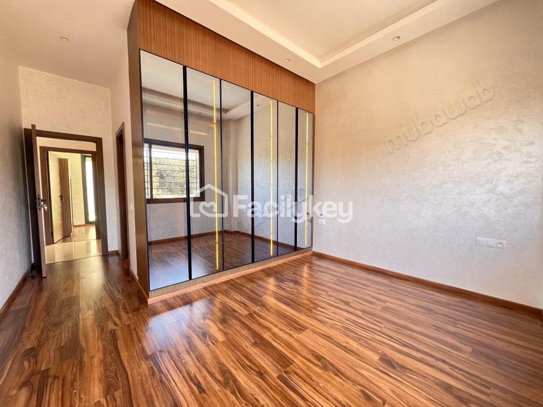 101 m² Apartment in Casablanca