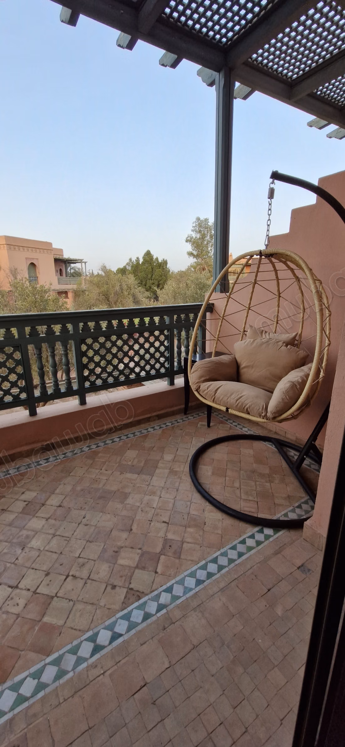 Apartment for sale in Ennakhil Palmeraie. Area 75 m². Satellite dish and security