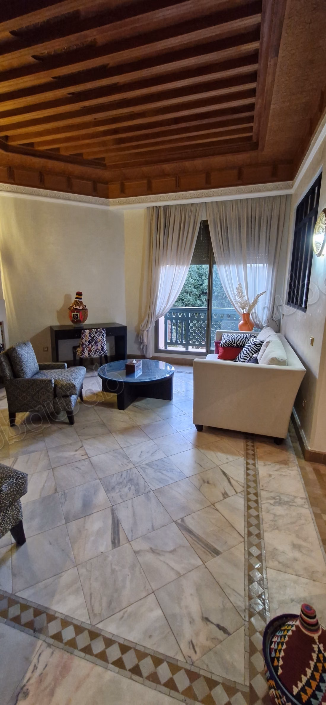Apartment for sale in Ennakhil Palmeraie. Area 75 m². Satellite dish and security