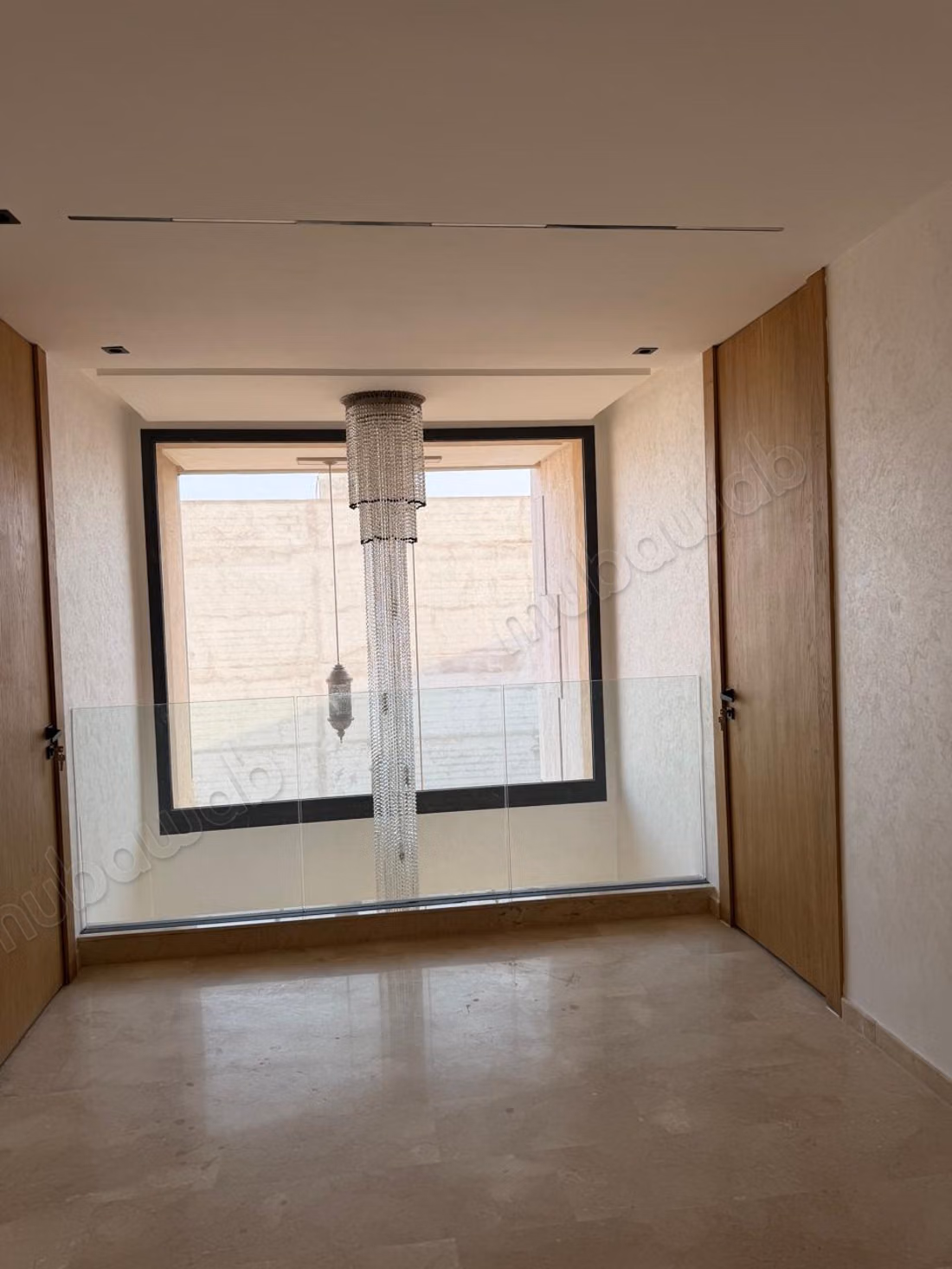 Luxury villa for sale in Hay Targa. 7 rooms. Pool, air conditioning