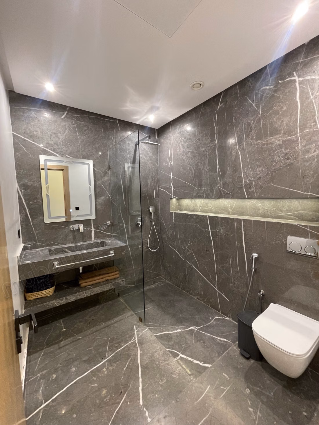 Lusso e Raffinatezza - Magnifica Villa Arredata su 1.000 m²
