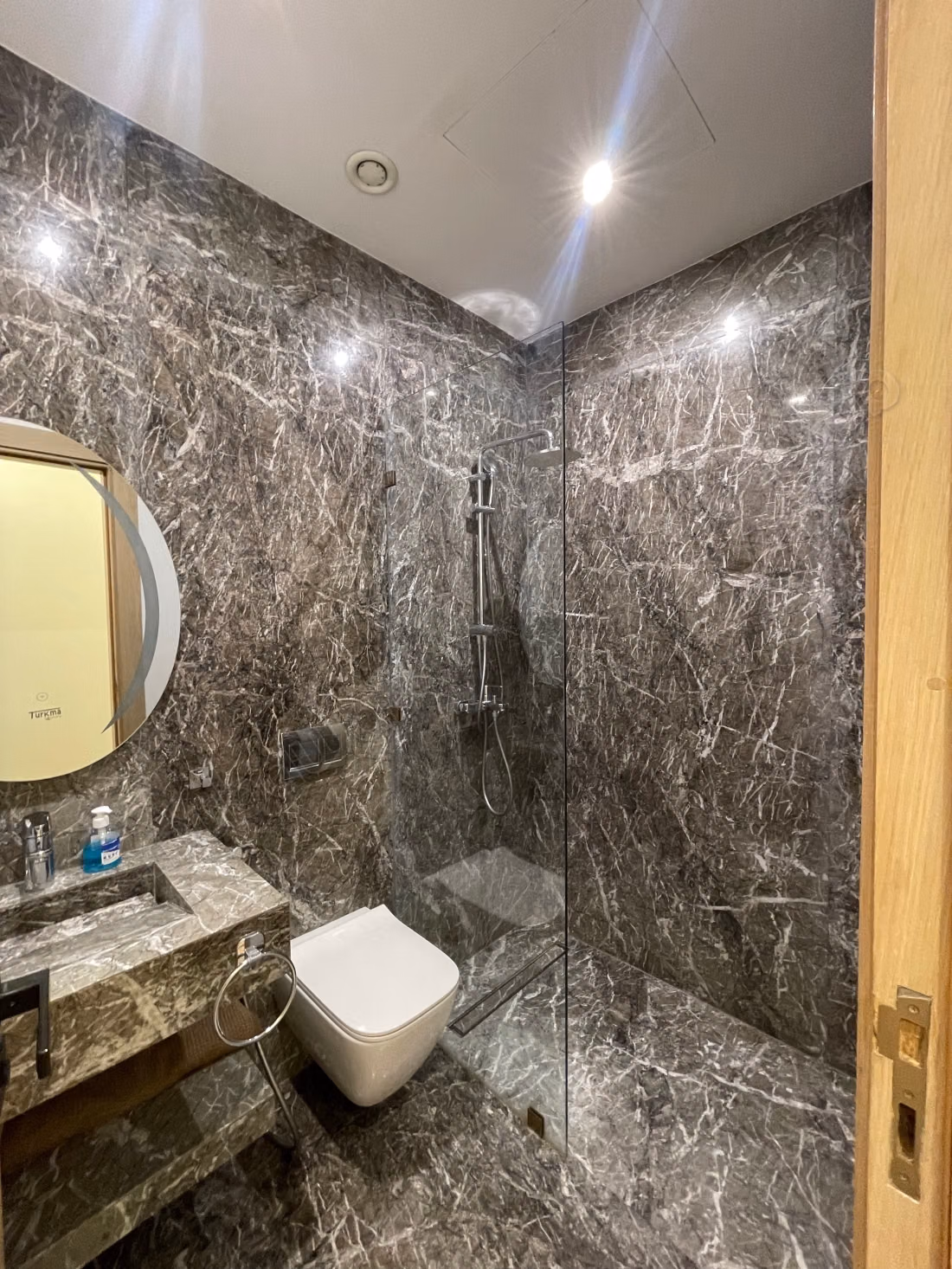 Lusso e Raffinatezza - Magnifica Villa Arredata su 1.000 m²