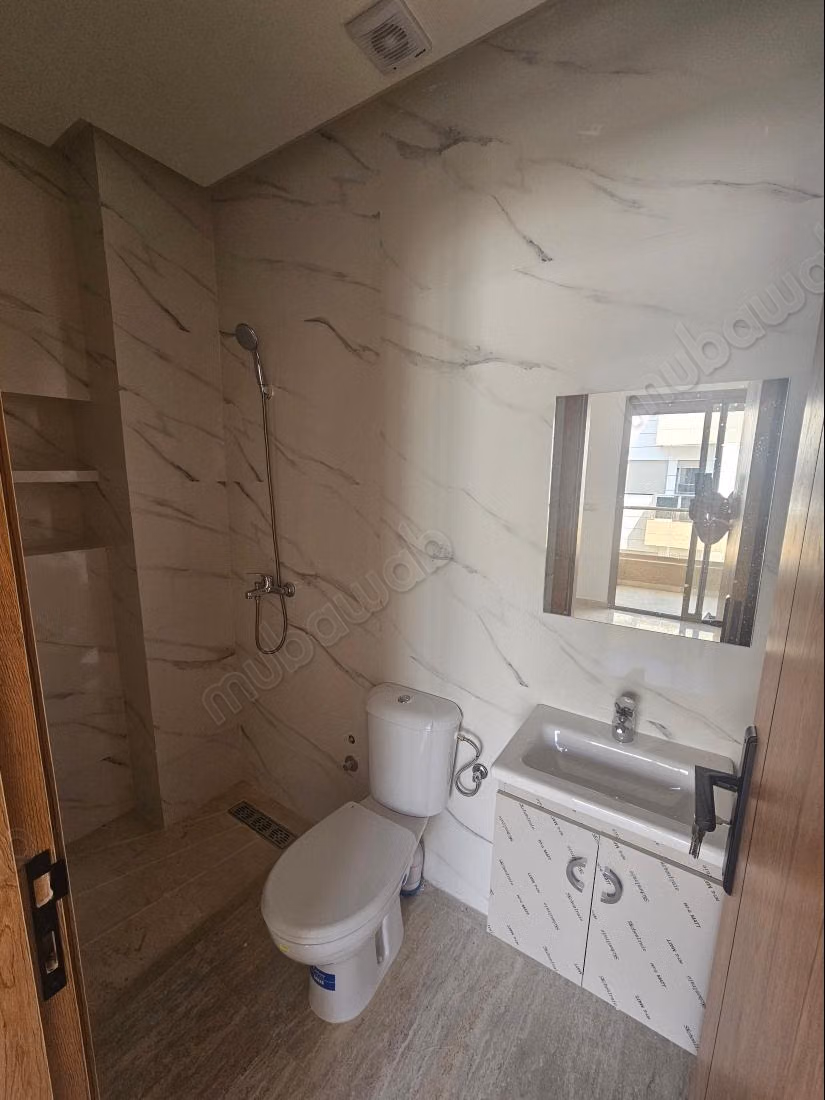Beautiful apartment for sale in Martil. 2 lovely rooms. Balcony and elevator