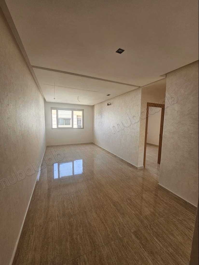 Beautiful apartment for sale in Martil. 2 lovely rooms. Balcony and elevator