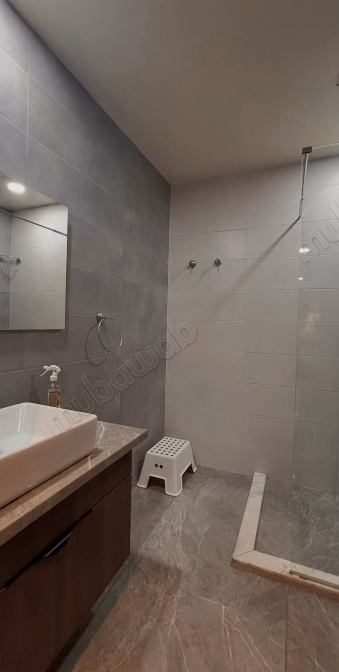 For Rent - Furnished Apartment 3 Bedrooms CFC