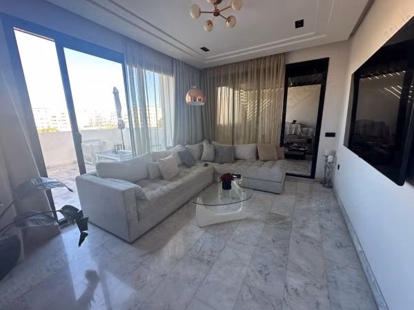 Apartment for rent 2 empty bedrooms without overlooking next to the golden triangle