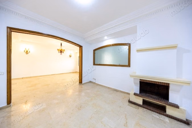 Bel appartement à vendre à Racine. 3 chambres agréables. Garage