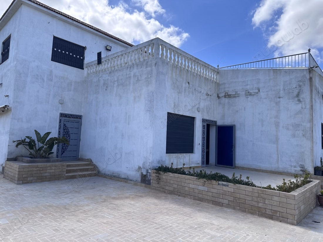 Fattoria in vendita a Bir Jdid. Superficie totale 3300 m²