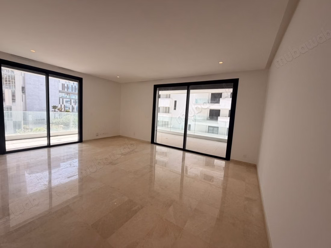 Appartamento stupendo in affitto a Casablanca Finance City. Superficie di 120 m². Antenna parabolica e porta blindata