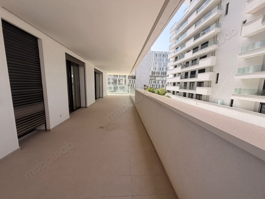 Appartamento stupendo in affitto a Casablanca Finance City. Superficie di 120 m². Antenna parabolica e porta blindata