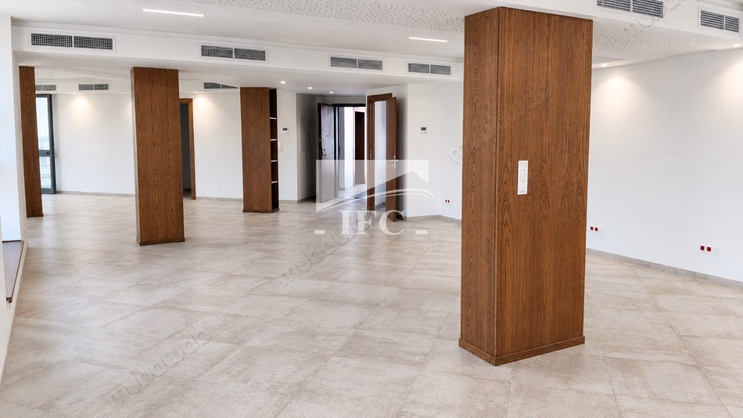 Office in 3 spaces 285m² Lake 1 IFCL1230