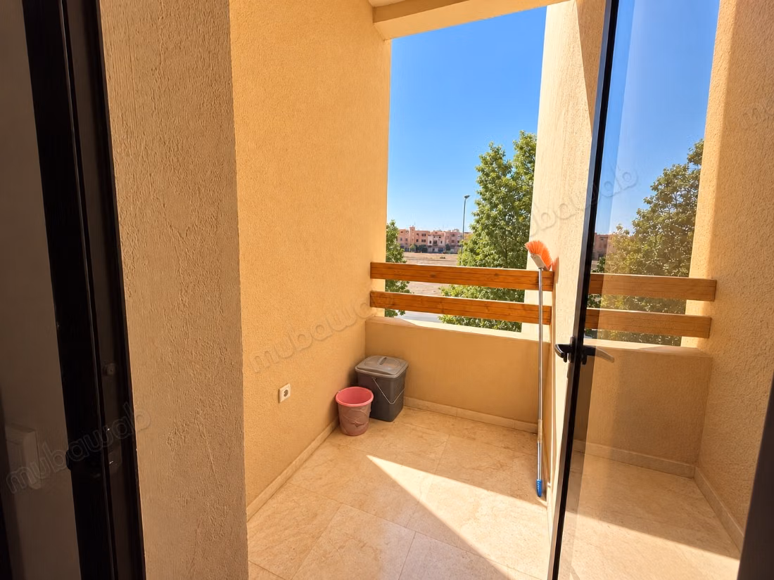 Appartement en location à Hay Targa. 3 pièces. Bien meublé