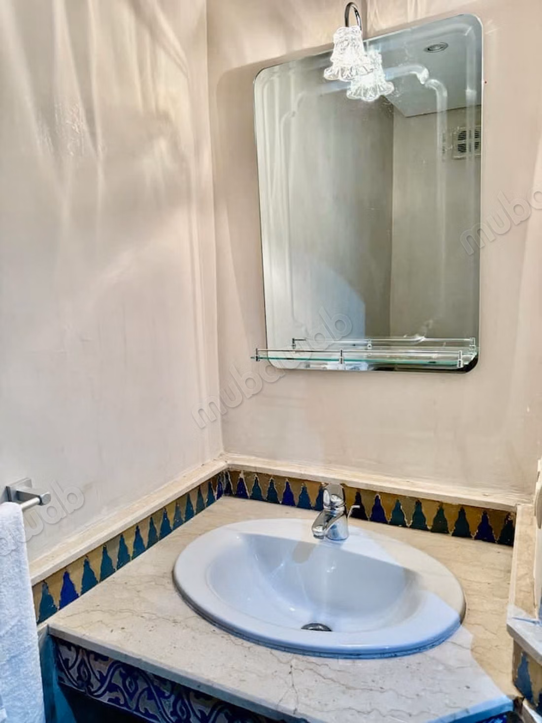 Prachtig appartement te huur in Hivernage. 3 comfortabele kamers. Goed ingericht