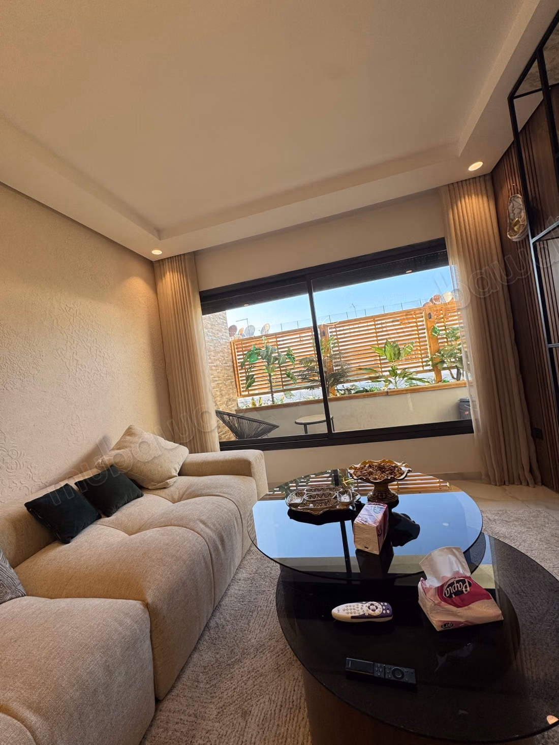 Verkoop appartement in Maârif. Oppervlakte 99 m². Goed ingericht