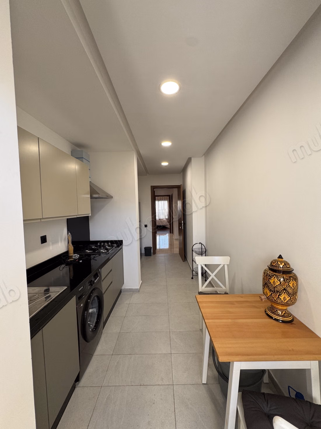 Verkoop appartement in Maârif. Oppervlakte 99 m². Goed ingericht