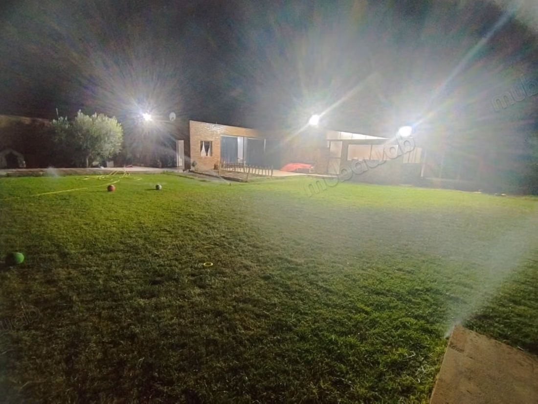 A vendre ferme 1 Ha 
Route Ourika
