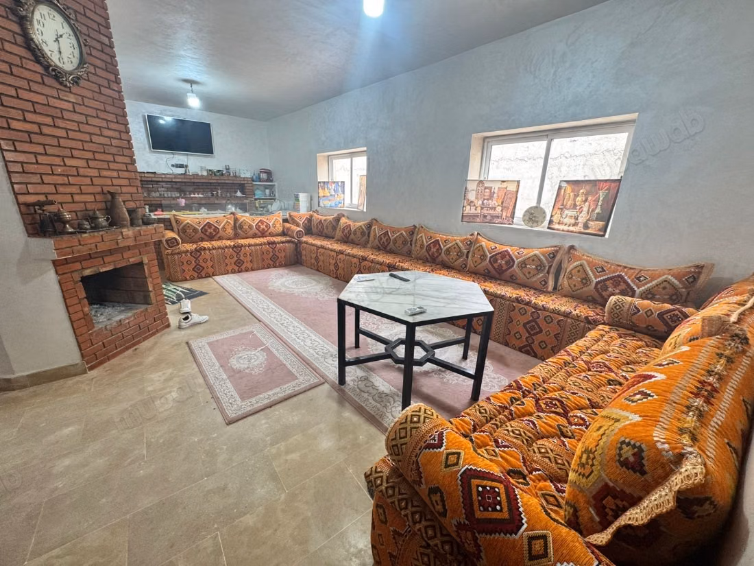 A vendre ferme 1 Ha 
Route Ourika